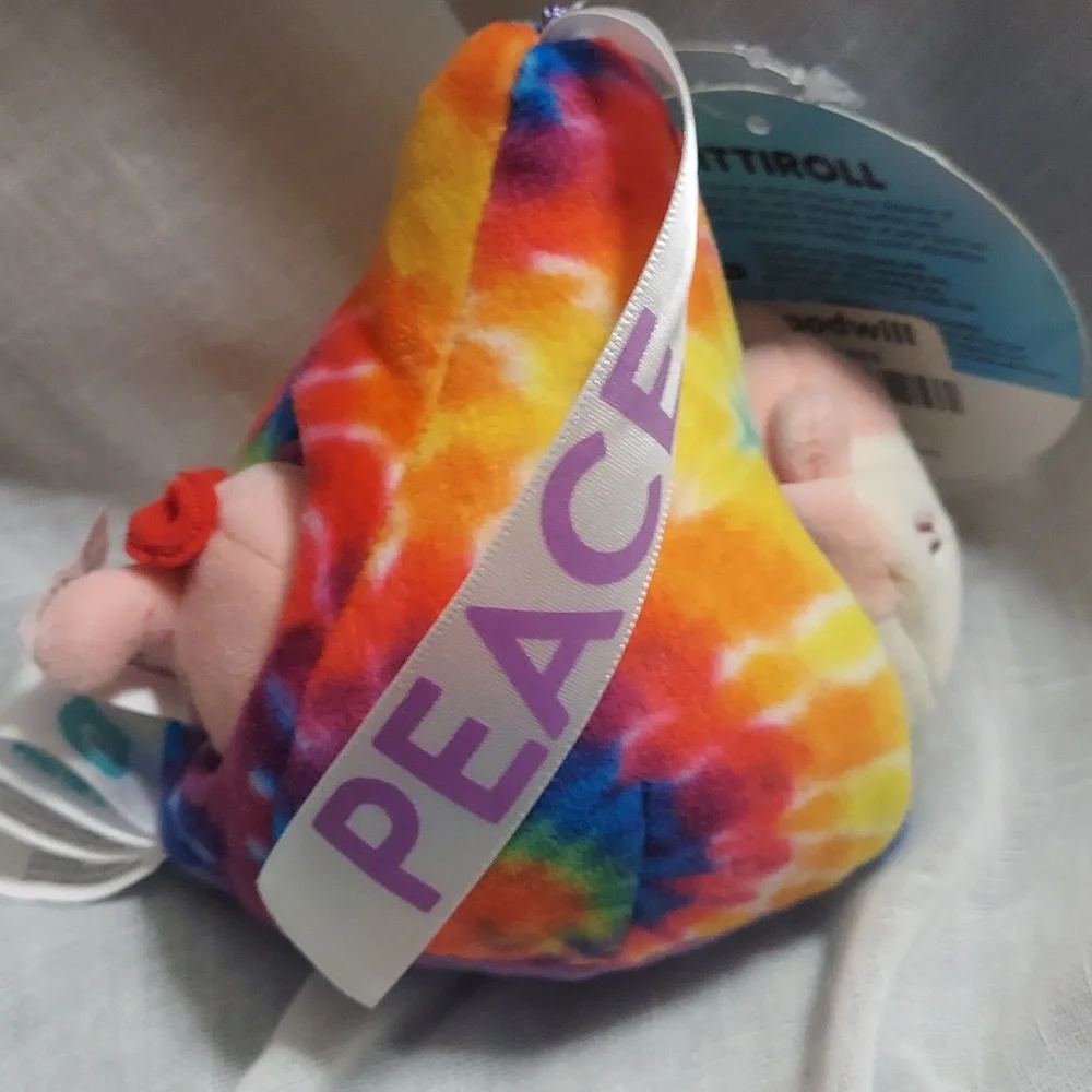 Anirollz Mini Plush Outfitz Tie-Dye PEACE Kittiroll Hershey Kisses Toy